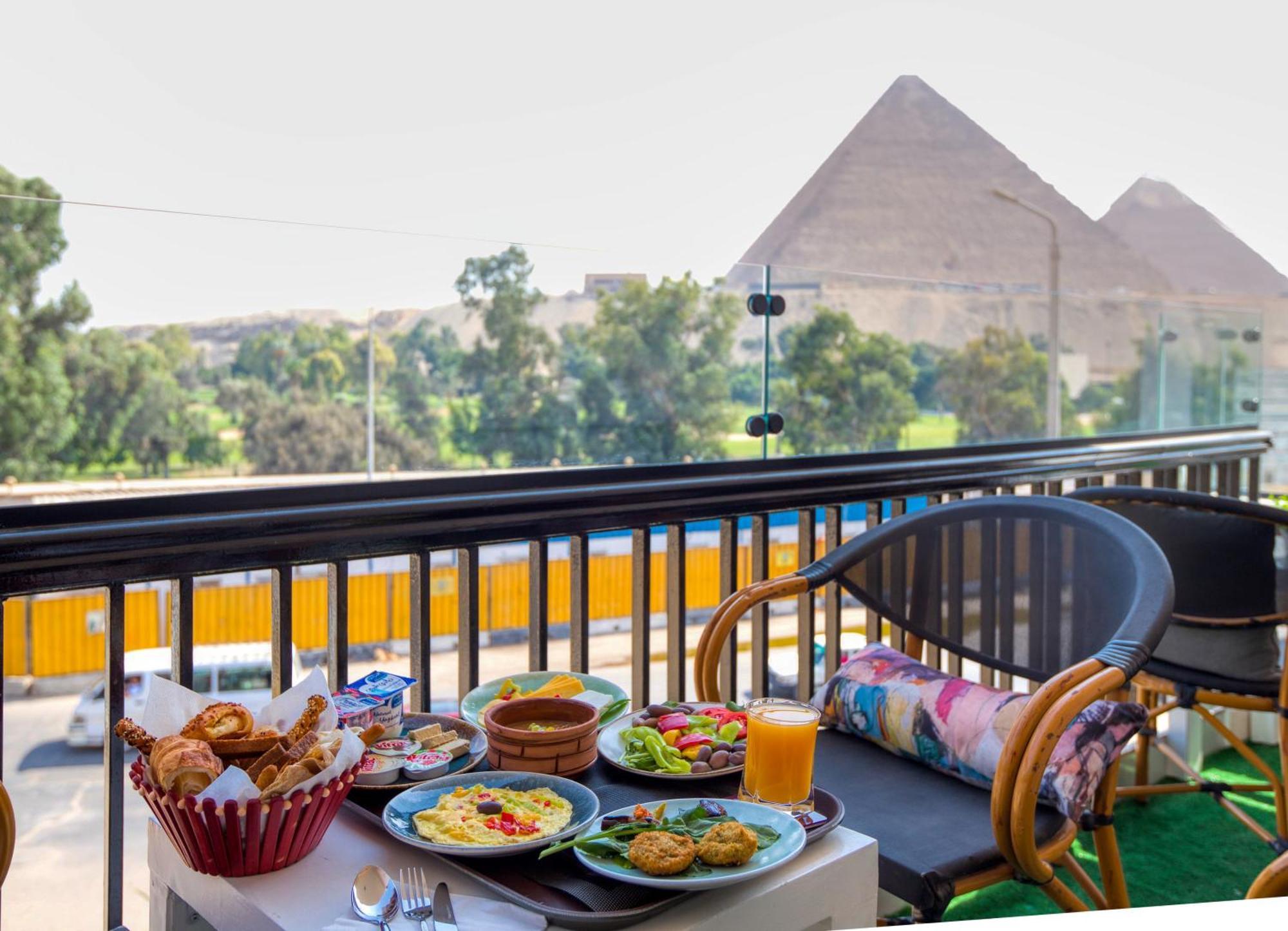 Maria Pyramids House Hotel Kafret el-Gabal Exterior photo