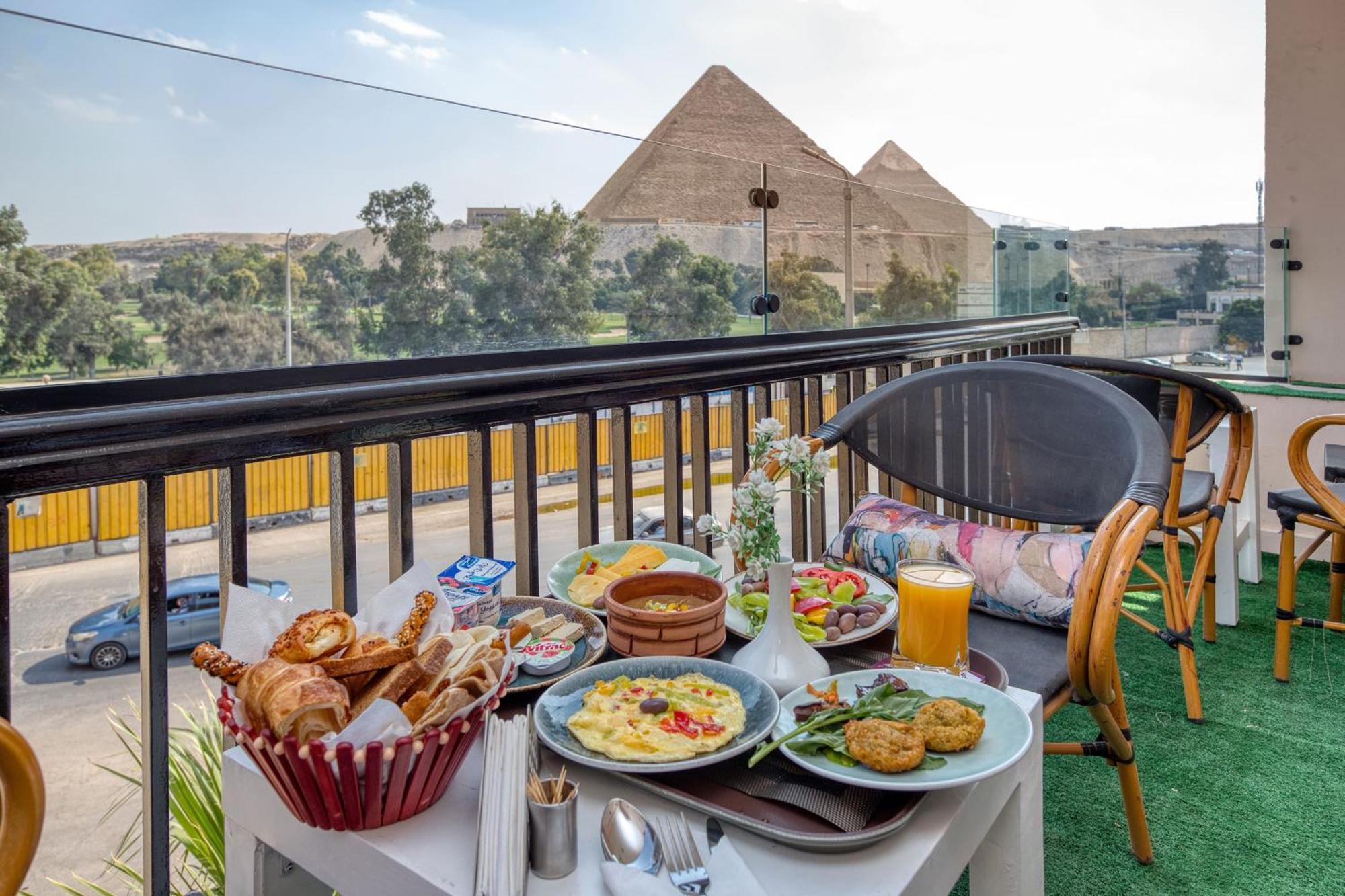 Maria Pyramids House Hotel Kafret el-Gabal Exterior photo